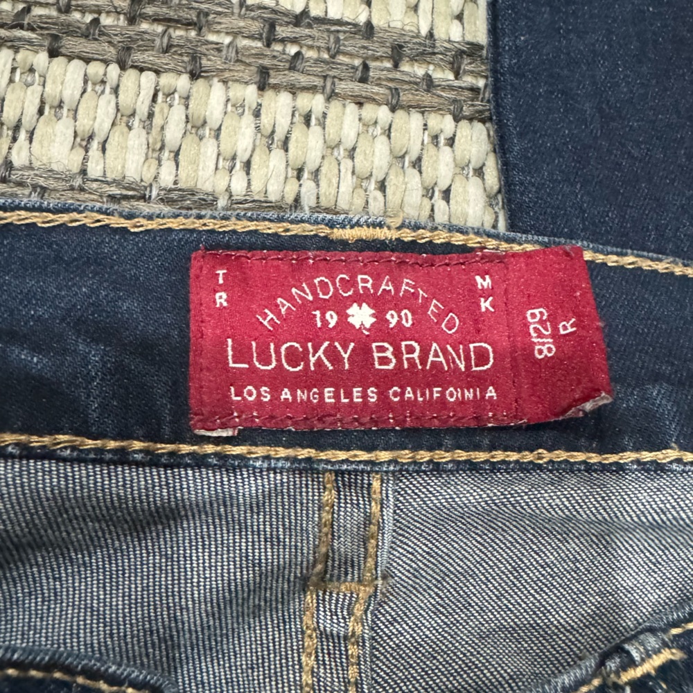 LUCKY JEANS - Picture 4 of 11